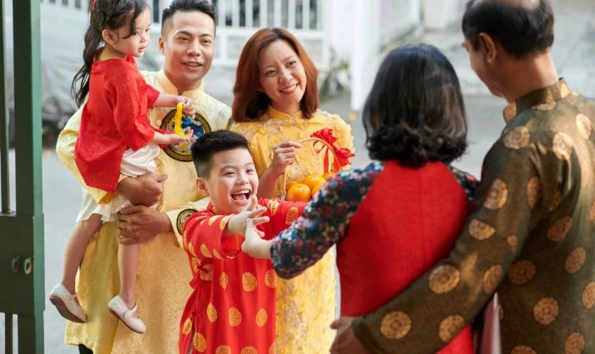 Lời chúc mùng 1 tết 2025 ngắn gọn