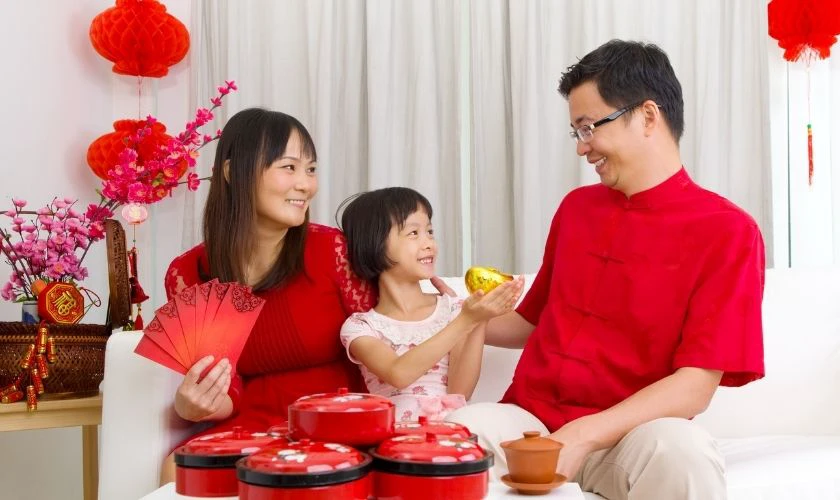 Lời chúc mùng 1 tết 2025 cho cha mẹ