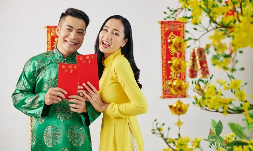 Lời chúc mùng 1 tết 2025 cho vợ chồng