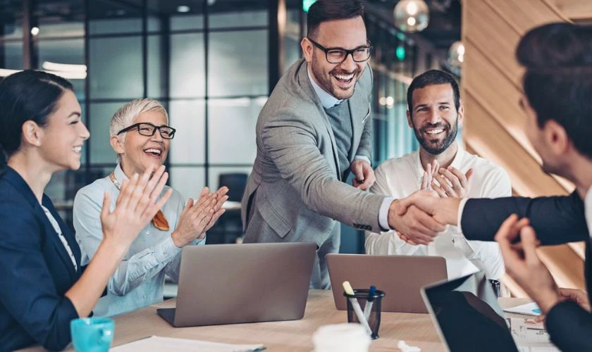 Lời chúc Tết người làm kinh doanh 2026 ngắn gọn