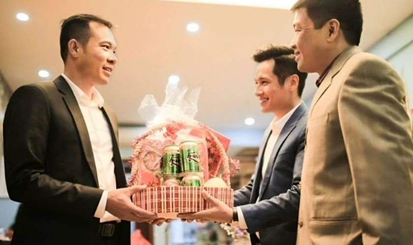 Lời Mừng Xuân Cấp Trên Trang Trọng, Lịch Sự, Chuyên Nghiệp