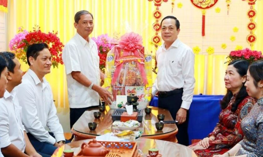 Câu Chúc Tết Sếp 2026 Hài Hước, Vui Nhộn