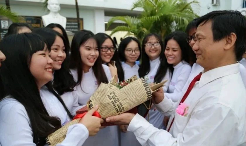 Câu chúc Tết Thầy Cô 2026 Bính Ngọ ngắn gọn, ý nghĩa