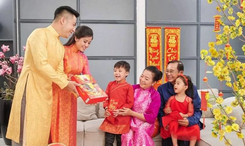 Chúc Tết thông gia có ý nghĩa gì?