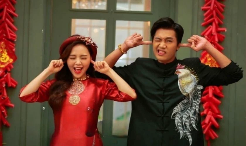 Chúc mừng Xuân ngọt ngào, lãng mạn