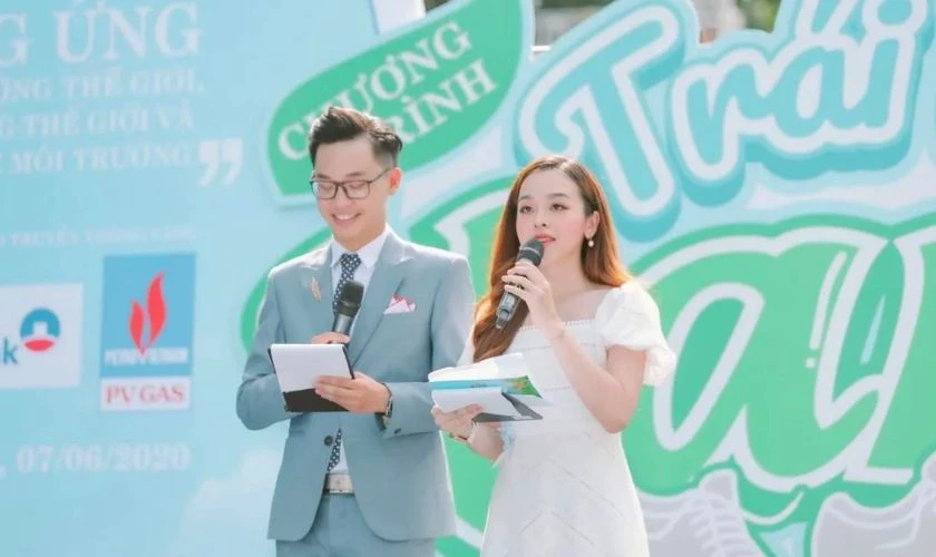 Chương trình 20/10 gồm có những phần nào?