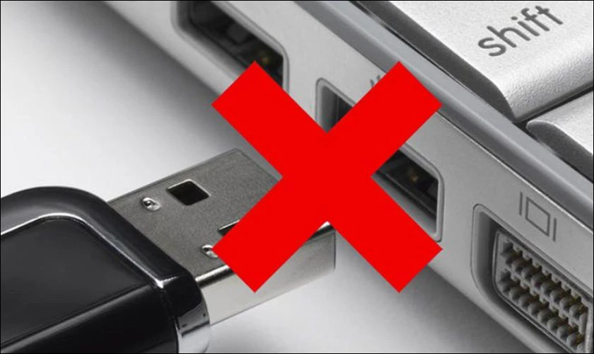 Chuột sáng đèn nhưng không di chuyển được do đâu?