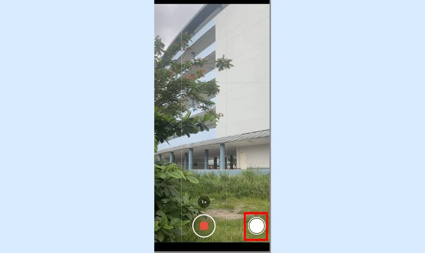 Chụp màn hình iPhone 15 trong lúc quay video