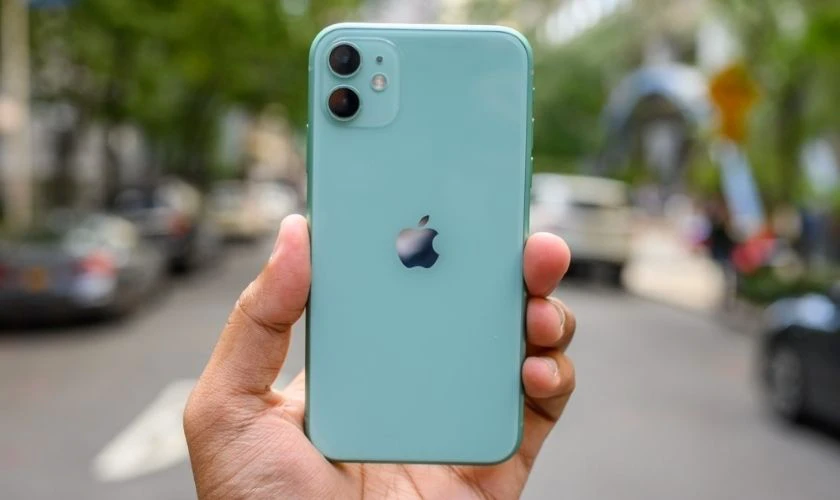 Có nên mua iPhone 11 cũ hay không