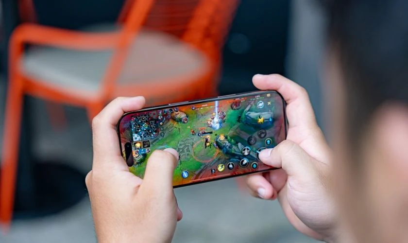 Tiêu chí quyết định có nên mua iPhone 16 Pro cũ - Hiệu năng và pin