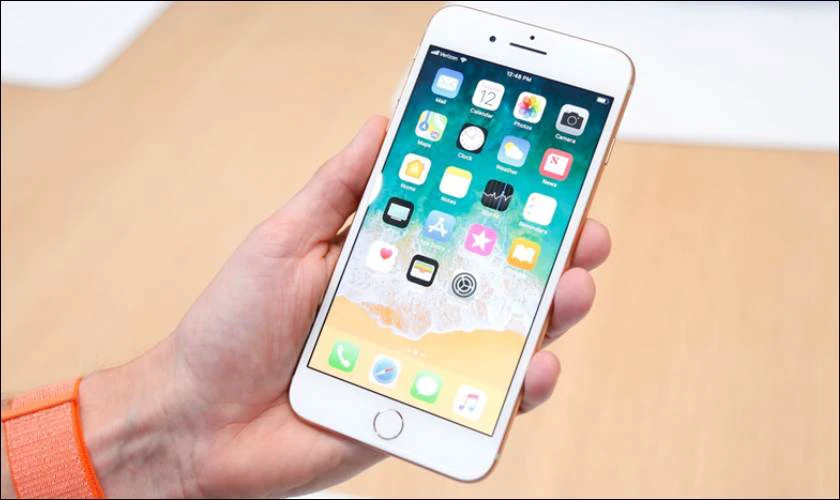 Thiết kế nhỏ gọn, dễ cầm nắm