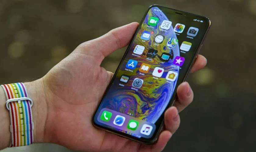Có nên mua iPhone XS Max cũ?