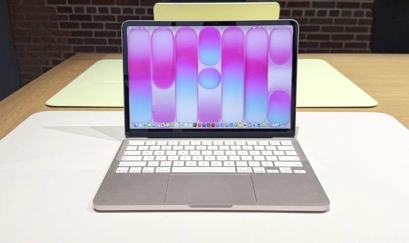 Có nên mua MacBook Neo