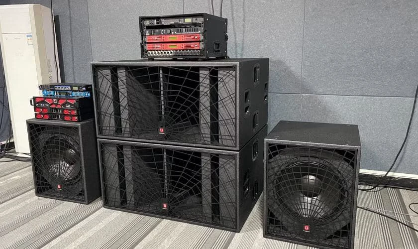 Xem xét các thông số kỹ thuật khác