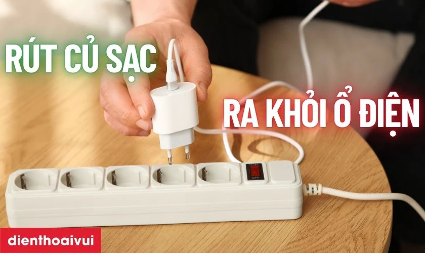 Cách chọn và sử dụng củ sạc nhanh 30W Mocoll Tiny Icy Crystal (EU) an toàn