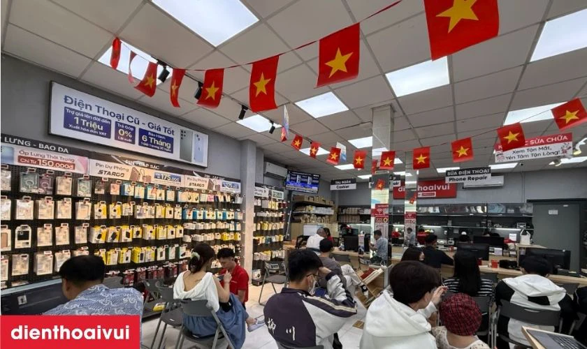 Địa chỉ thay cụm loa tai nghe AirPods Pro uy t&iacute;n tại Điện Thoại Vui