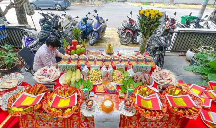 Văn khấn lễ Vu lan Rằm tháng 7 ngoài sân