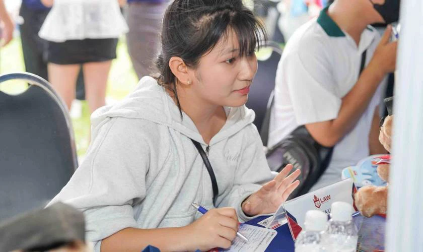 Lưu ý khi đóng Đại học Hùng Vương TPHCM học phí 2025