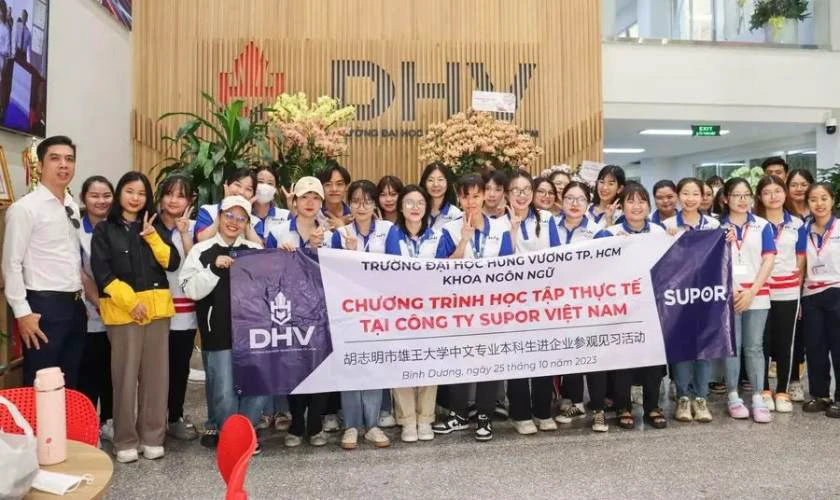 Các yếu tố ảnh hưởng đến Đại học Hùng Vương TPHCM học phí 2025