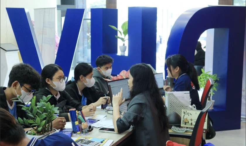 Cách đóng học phí năm 2025