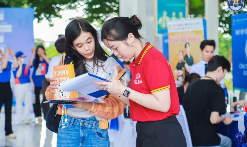 Cách tính học phí Đại học Văn Hiến 2025 đơn giản
