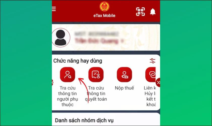 Chọn vào mục Tra cứu thông tin người phụ thuộc trên trang chủ