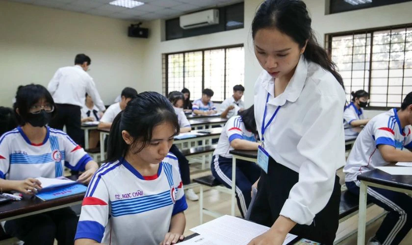 Phí thi Đánh giá năng lực 2025 là bao nhiêu?