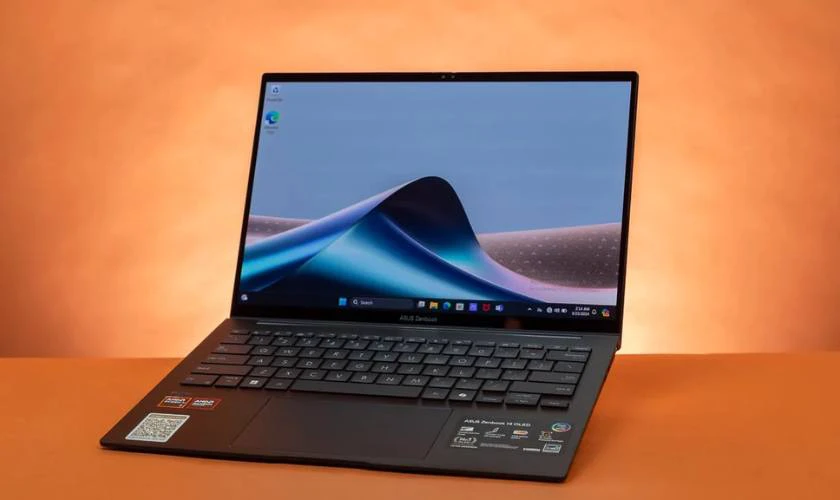 ASUS Zenbook 14 OLED 2025 phù hợp với đối tượng nào?