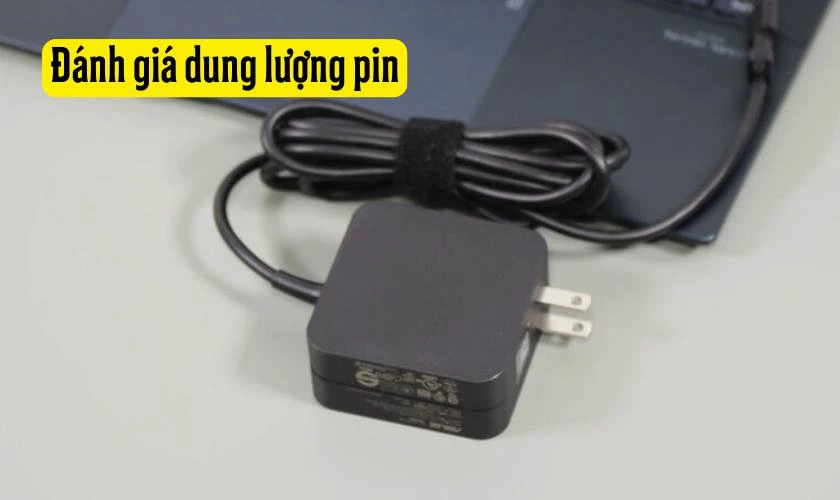 Đánh giá ASUS Zenbook 14 OLED 2025 về dung lượng pin