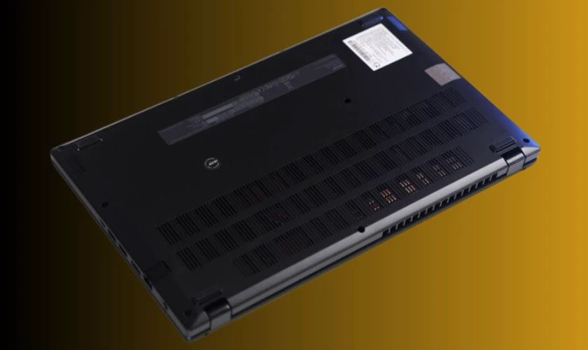 Đánh giá hiệu năng Acer Nitro V 15 Propanel: Hệ thống tản nhiệt và độ ồn