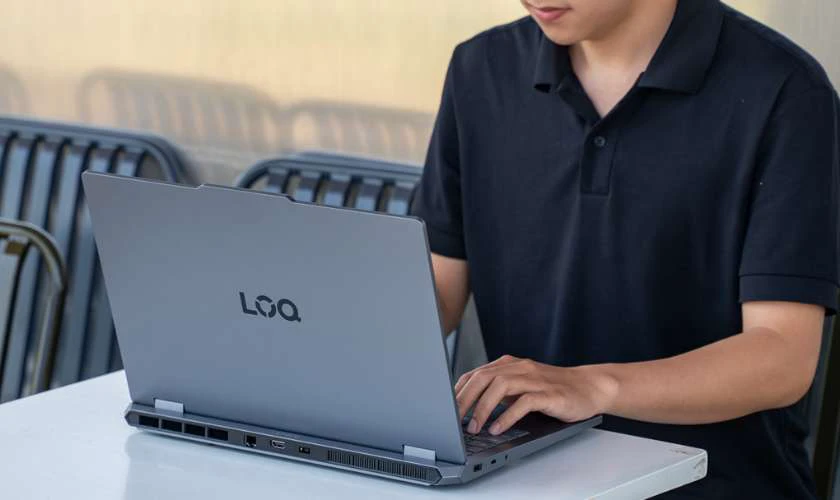 Lenovo LOQ 15IRX11 phù hợp với đối tượng nào?