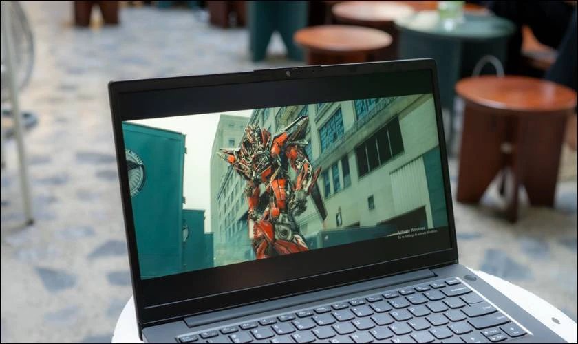 Đánh giá Lenovo Yoga Slim 7 về màn hình sắc nét