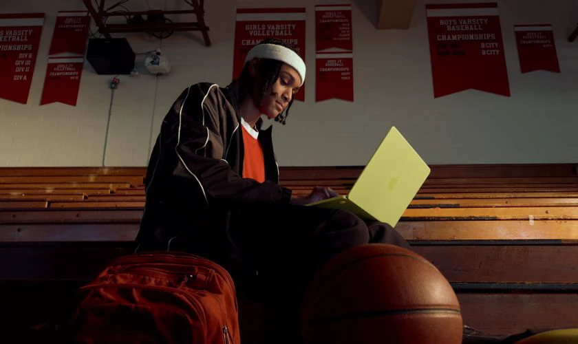 MacBook Neo phù hợp với đối tượng nào?