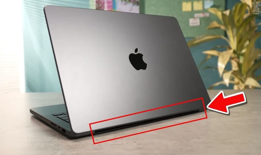 Hệ thống tản nhiệt trên MacBook Pro M5 Max khá tốt, vừa êm ái, vừa kiểm soát nhiệt hiệu quả