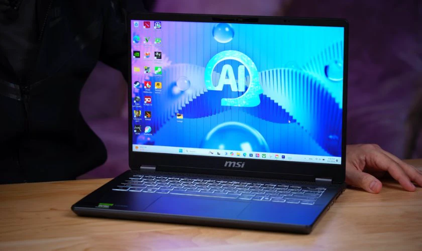 Trọng lượng 1.7kg chắc chắn, đầm tay