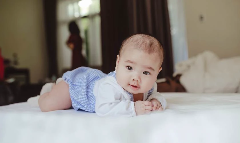 Đặt tên theo tháng 5