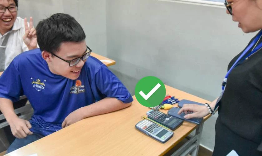 Câu hỏi thường gặp về thi tốt nghiệp THPT mang gì
