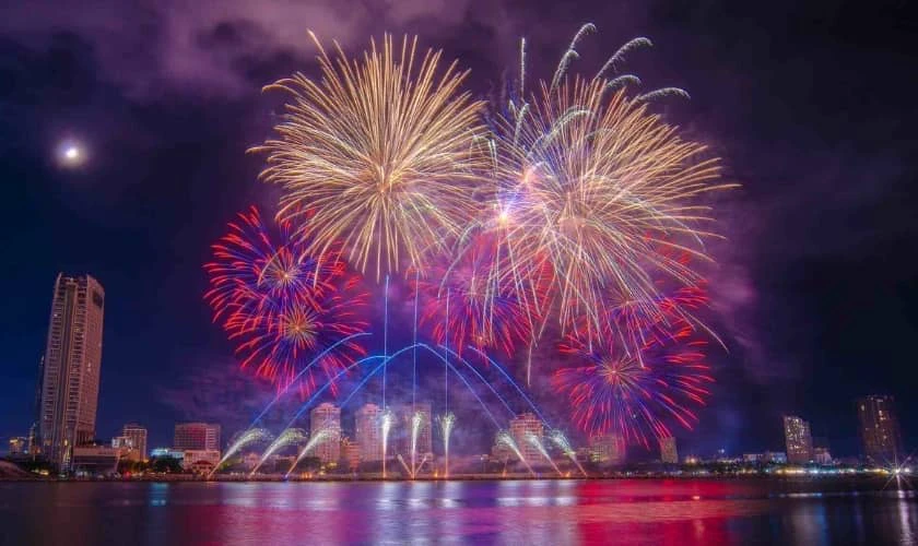 Thời gian bắn pháo hoa Tết nguyên đán 2026