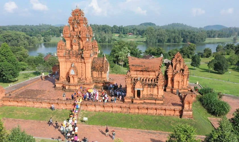 Du lịch các dân tộc Việt Nam