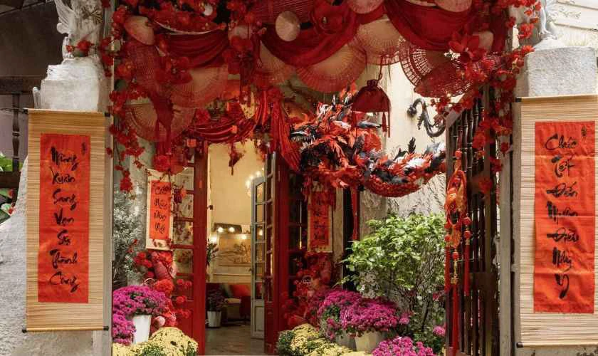 Các quán cafe trang trí Tết