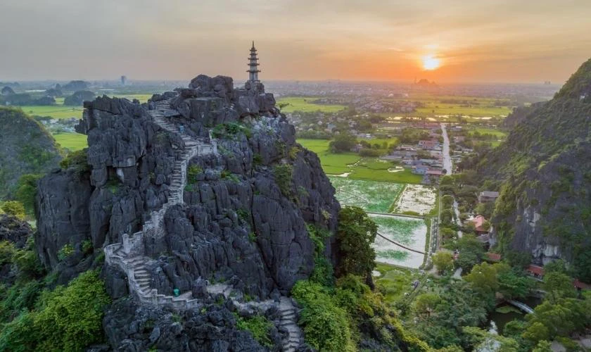 Tham quan Hang Múa, Ninh Bình