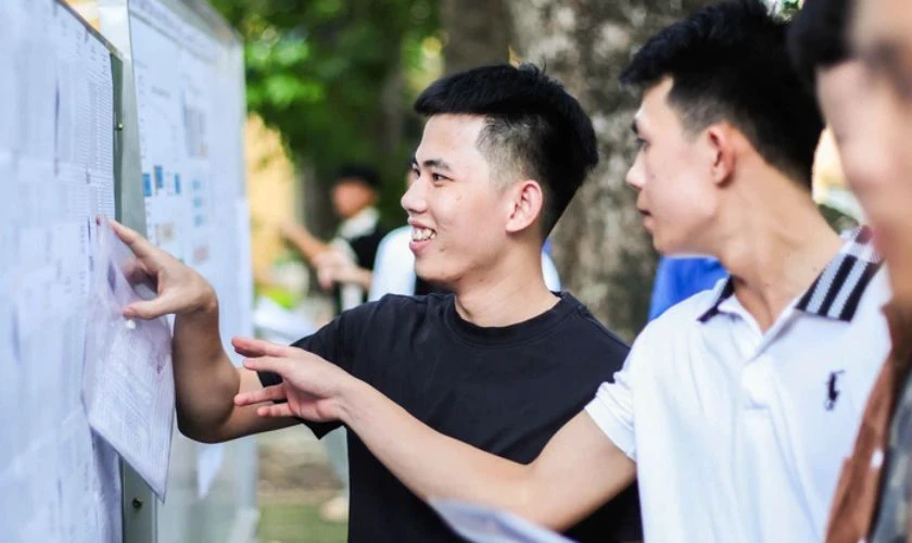 Làm gì sau khi biết điểm thi mình đứng thứ mấy toàn quốc 2025?