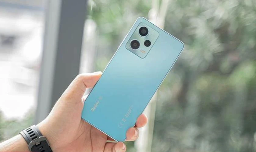 Redmi Note 12 Pro: Điện thoại cho học sinh cầu toàn