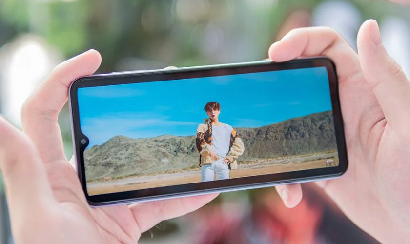 Tiêu chí chọn mua điện thoại livestream đẹp giá rẻ