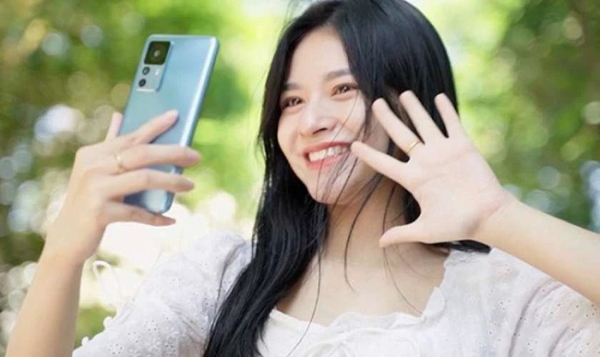 Có nên mua điện thoại Xiaomi