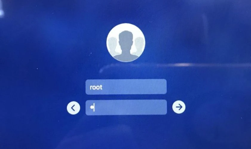 Đăng nhập với tên người dùng là root