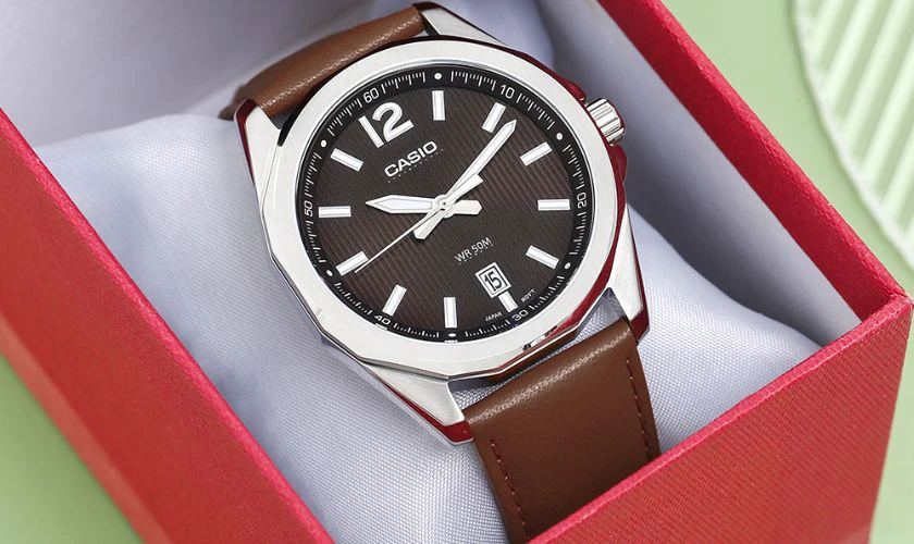 CASIO 42 mm Nam MTP-E725L-5AVDF