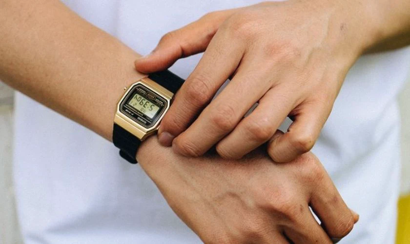 Chọn đồng hồ phù hợp với độ tuổi và phong cách cá nhân