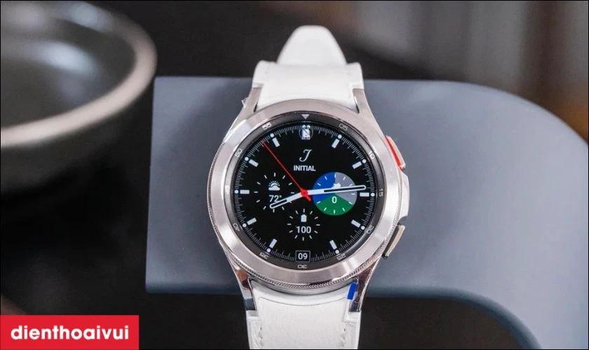 Đồng hồ thông minh Samsung Galaxy Watch Classic