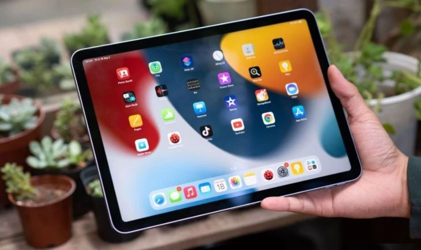 Dung lượng pin iPad Air 5 có đáng mua không?
